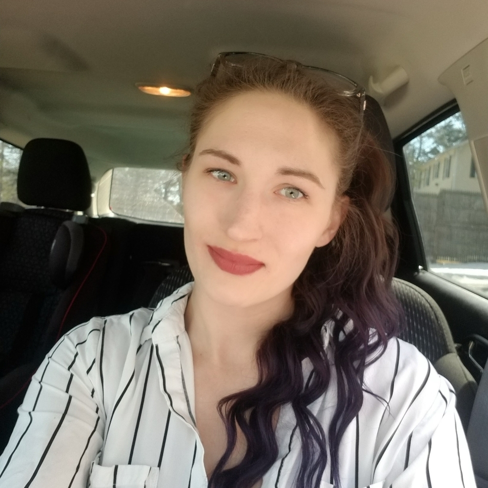 Meet your Posher, Angela